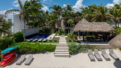 Luxury Villa Photo #11