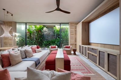 Luxury Villa Photo #29