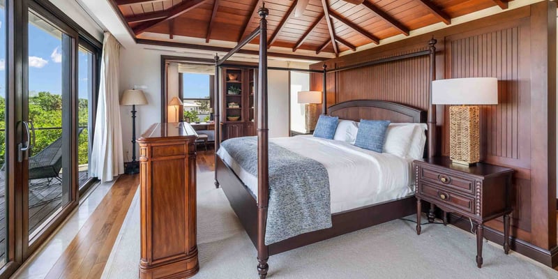 Ritz-Carlton Deckhouse #1