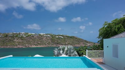 Luxury Villa Photo #13