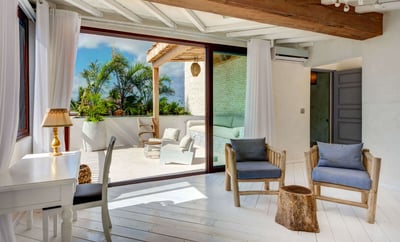 Luxury Villa Photo #28