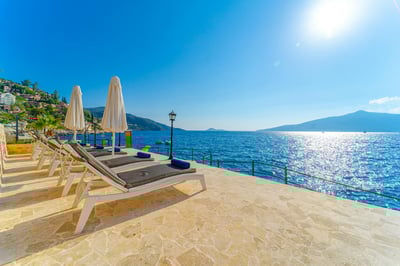 Luxury Villa Photo #6