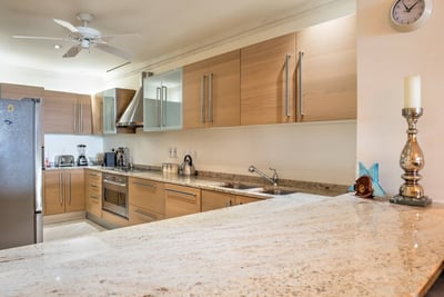 Luxury Villa Photo #11