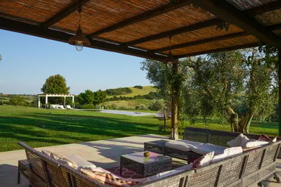 Luxury Villa Photo #10