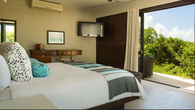 Luxury Villa Photo #18