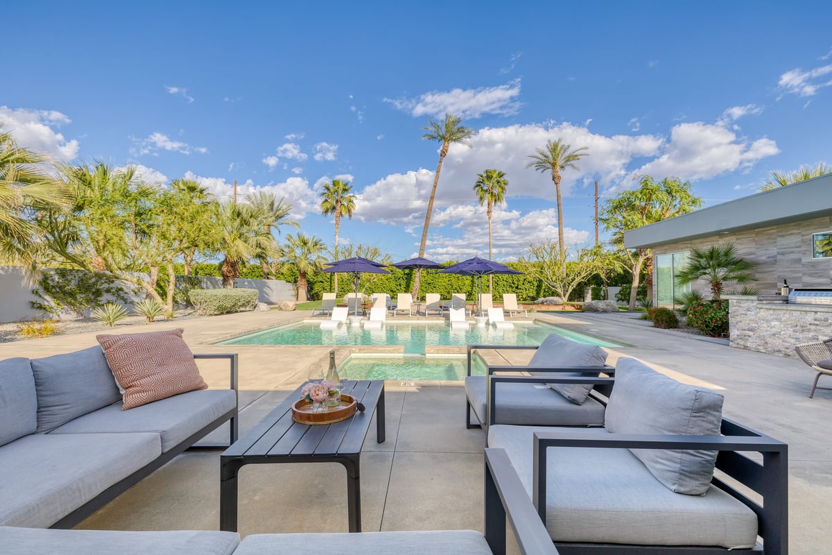 La Quinta,Sunset Horizon