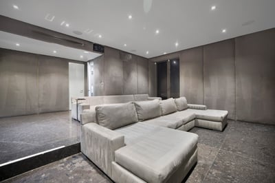 Luxury Villa Photo #30