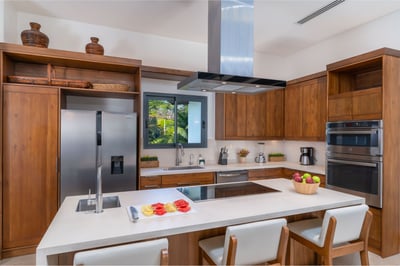 Luxury Villa Photo #12