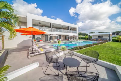 Luxury Villa Photo #5