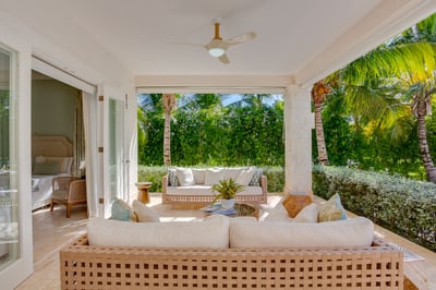 Luxury Villa Photo #2