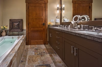 King ensuite