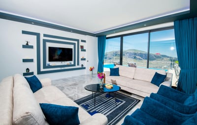 Luxury Villa Photo #11