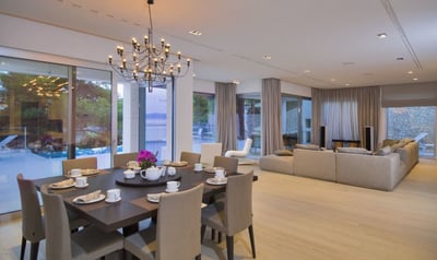 Luxury Villa Photo #13