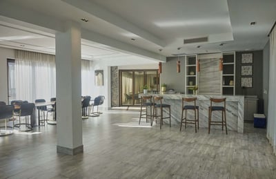 Luxury Villa Photo #15