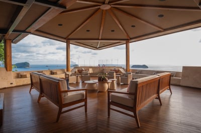 Luxury Villa Photo #11