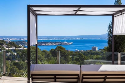 Luxury Villa Photo #6