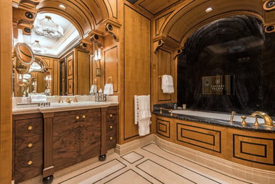 Luxury Villa Photo #4