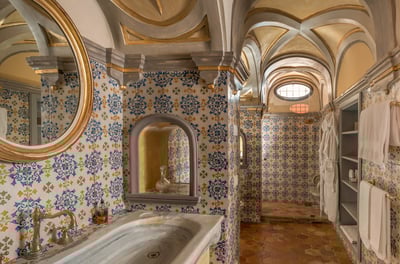 Luxury Villa Photo #25