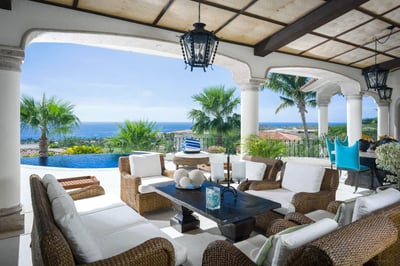 Luxury Villa Photo #7