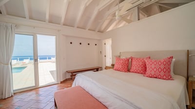 Luxury Villa Photo #41