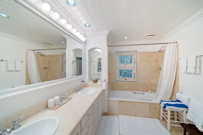 Luxury Villa Photo #34