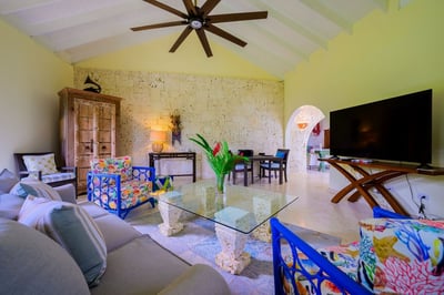 Luxury Villa Photo #15