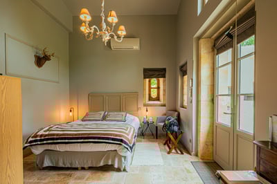 Luxury Villa Photo #17
