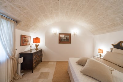 Luxury Villa Photo #32