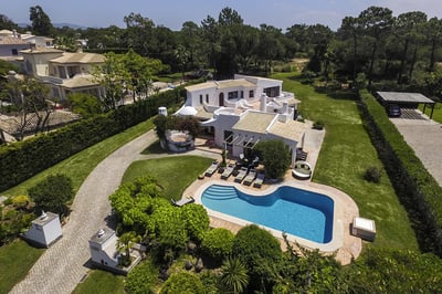 Luxury Villa Photo #22