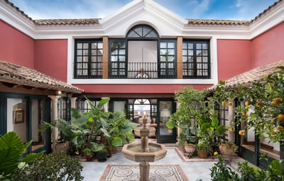 Luxury Villa Photo #10