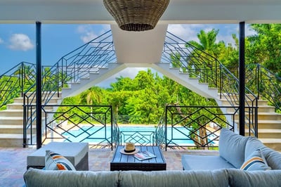 Luxury Villa Photo #2
