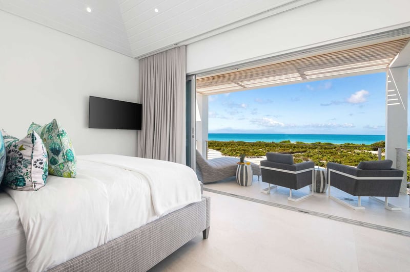 Beach Enclave Grace Bay 6 BDM Premium Ocean View Villa