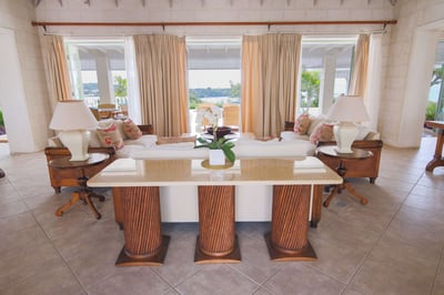 Luxury Villa Photo #8