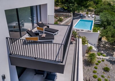 Luxury Villa Photo #14