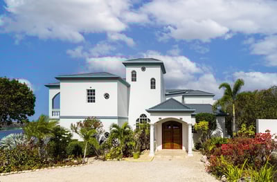 Luxury Villa Photo #6