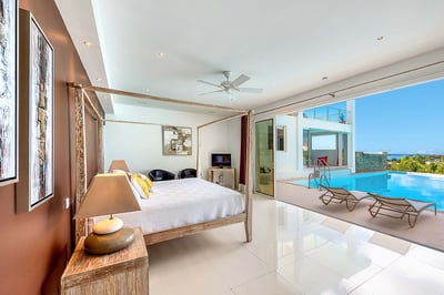 Luxury Villa Photo #35