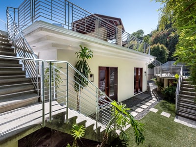 Luxury Villa Photo #5