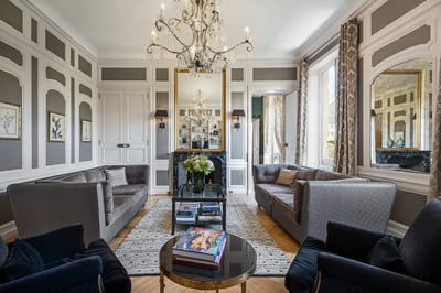 Luxury Villa Photo #4