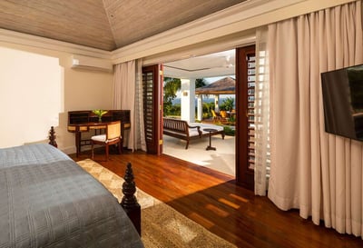Luxury Villa Photo #13