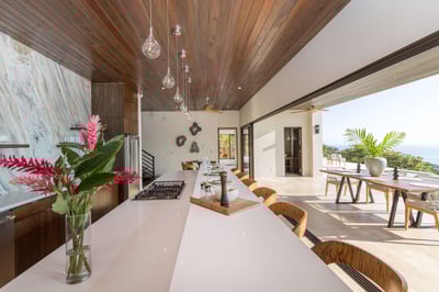 Luxury Villa Photo #13