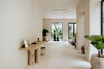 Luxury Villa Photo #23