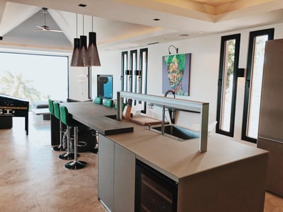 Luxury Villa Photo #25