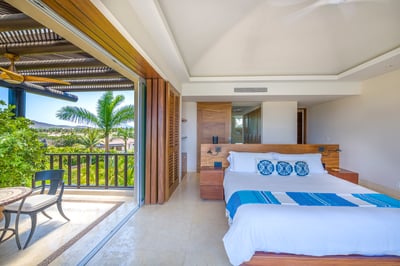 Luxury Villa Photo #28