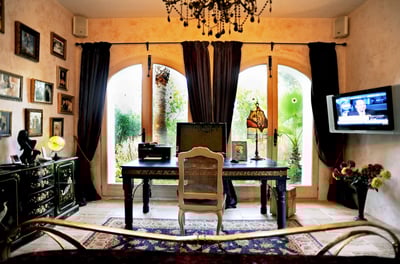 Luxury Villa Photo #22