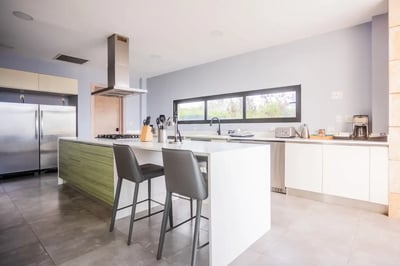 Luxury Villa Photo #13