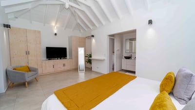 Luxury Villa Photo #44