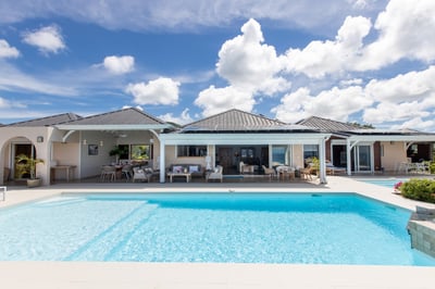 Luxury Villa Photo #3