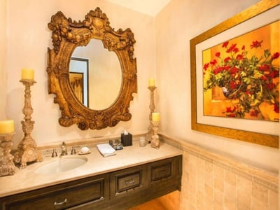 Luxury Villa Photo #30