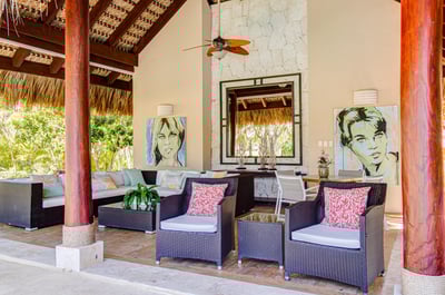 Luxury Villa Photo #12