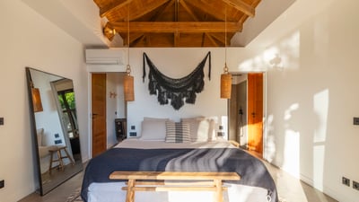 Luxury Villa Photo #39
